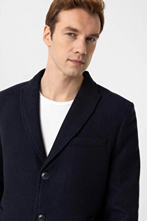 Sivri Yaka Slim Kalıp Desenli Kaban