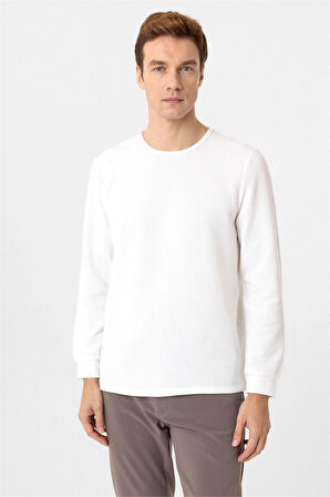 Beyaz Slim Fit Armürlü Bisiklet Yaka Triko Kazak