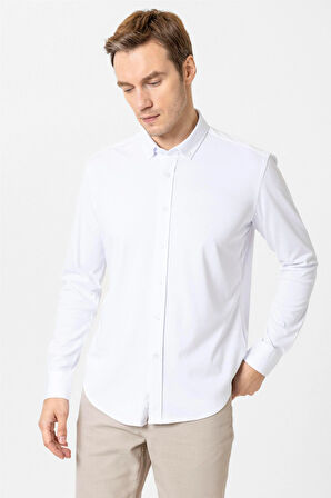 Beyaz Slim Fit Armürlü Düğmeli Yaka Gömlek