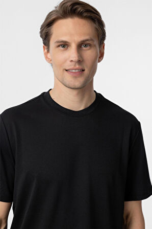 Siyah Slim Fit Armürlü Bisiklet Yaka Tişört