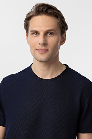 Lacivert Slim Fit Armürlü Bisiklet Yaka Tişört