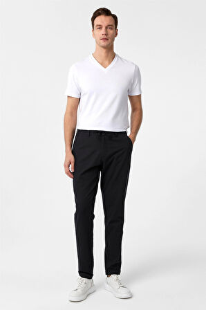 Siyah Slim Fit Armürlü Jogger Pantolon