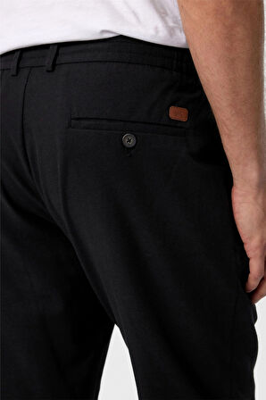 Siyah Slim Fit Armürlü Jogger Pantolon