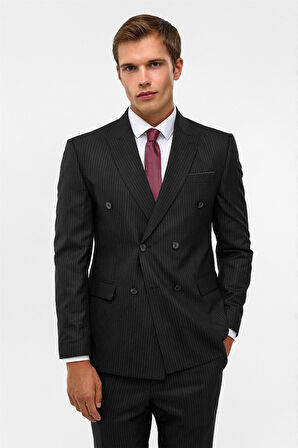 Siyah Slim Çizgili Sivri Yaka 6 Drop Takım Elbise