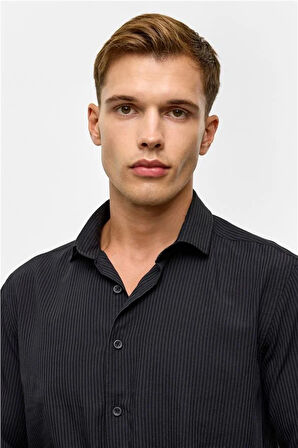 Siyah Slim Düz Klasik Yaka Gömlek