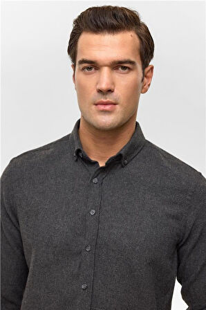 Siyah Slim Düz Düğmeli Yaka Gömlek