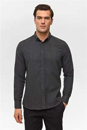 Siyah Slim Düz Düğmeli Yaka Gömlek