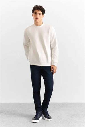 Beyaz Regular Düz Baskılı Düz Bisiklet Yaka Cepsiz Ribanalı Sweatshirt