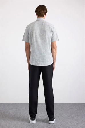 Siyah Regular Düğmeli Yaka Düz İpliği Boyalı Kapaksız Cep Düz Kısa Kollu Casual Gömlek