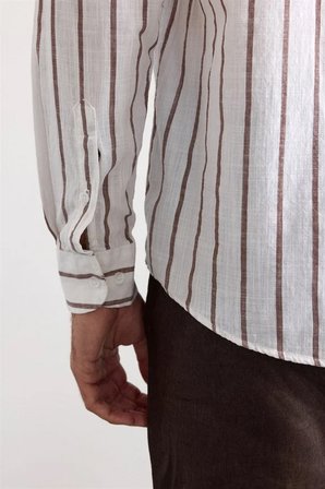 Koyu Bordo Regular Klasik Yaka Dikey Çizgili Armürlü Cepsiz Düğmeli Uzun Kollu Casual Gömlek