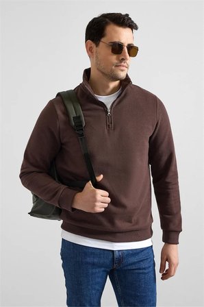 Koyu Kahve Regular Düz Yarım Balıkçı Yaka Sweatshirt