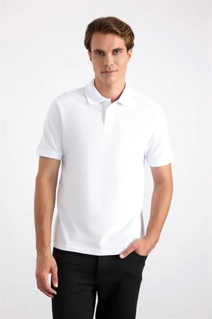 Beyaz Regular Düz Nakışlı Pike Düğmeli Polo Yaka Tişört