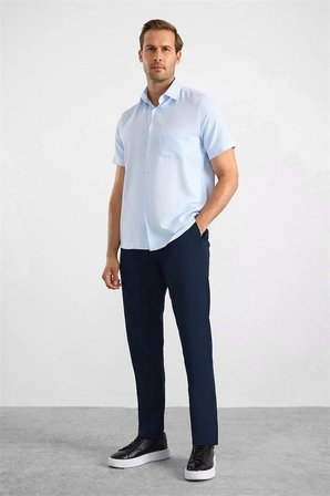Buz Mavi Regular Klasik Yaka Düz Twill Torba Cep Düz Kısa Kollu Klasik Gömlek