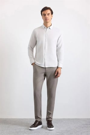 Bej Slim Klasik Yaka Düz Düz Cepsiz Düğmeli Uzun Kollu Standart Casual Gömlek