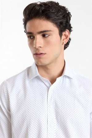 Beyaz Regular Klasik Yaka Minimal Oxford Cepsiz Düğmeli Uzun Kollu Casual Gömlek