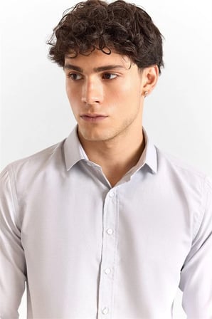 Gri Slim Klasik Yaka Düz Armürlü Cepsiz Düğmeli Uzun Kollu Casual Gömlek