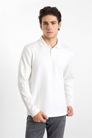 Beyaz Regular Dikey Çizgili Baskısız Jakarlı V Pat Polo Yaka Cepsiz Sweatshirt