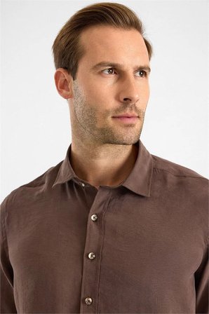 Koyu Kahve Slim Klasik Yaka Düz Pike Torba Cep Manşetli Kısa Kollu Casual Gömlek