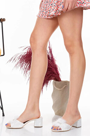 Papuç Sepeti 4853 Kadın Taşlı  Kare Topuk Rahat Taban  Çeyiz Terlik