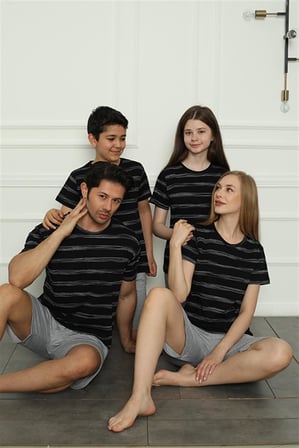 Moda Çizgi Aile Penye Şortlu Pijama Takım (anne - kız ) 50115 Ayrı Ayrı Satılır . Fiyatları Farklıdır Siyah Kadın