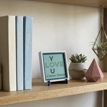 Canım Annem I Love You Yazılı Dekoratif Tasarım, 10x10 cm Minyatür Boyutlu Şık ve Anlamlı Bir Hediye