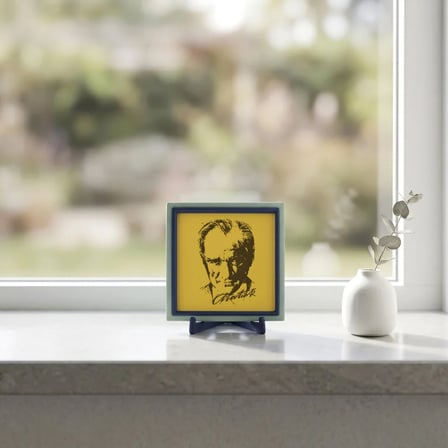 Estetik Atatürk İşlemeli Dekoratif Hatıra, Tarihi Değeri Yüksek Modern Masaüstü Süsü 10x10 cm