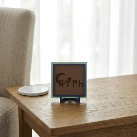 Hilal ve Göktürkçe TÜRK Yazılı Modern Dekoratif Obje, Mekanınıza Tarihi Bir Derinlik Katın 10x10 cm