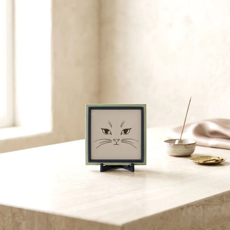 Çağdaş Tasarım Kedi Motifli Dekoratif Parça, Tüm Ortamlar İçin Anlam Dolu Özel Hediye 10x10 cm