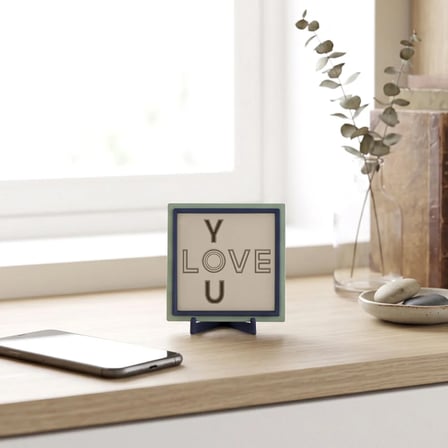 Minimalist Love You Yazılı Dekoratif Parça, Çalışma Masanız İçin Modern ve Sempatik Detay 10x10 cm
