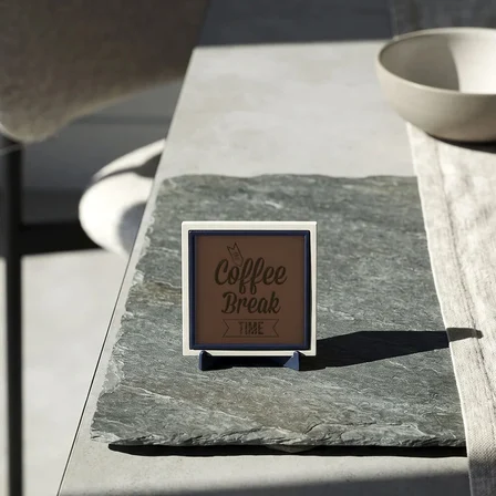 The Coffee Break Time Yazılı Modern Dekoratif Obje, Kahve Köşeleri İçin Şık Bir Parça 10x10 cm