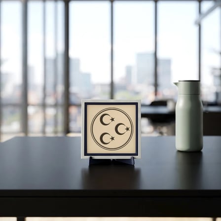Modern ve Şık Üç Hilal Temalı Dekoratif Obje, Yaşam Alanınızı Zenginleştiren Parça 10x10 cm