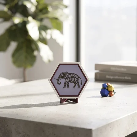 Modern Fil İşlemeli Masaüstü Süsü Yaşam Alanlarınıza Pozitif Enerji Katan Estetik ve Şık Tasarım 10x10 cm