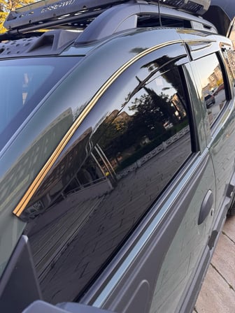 Hyundai Elantra Cam Rüzgarlığı Gold Çift Sıra Kromlu Takım 2003-2009 Arası 4-Lü