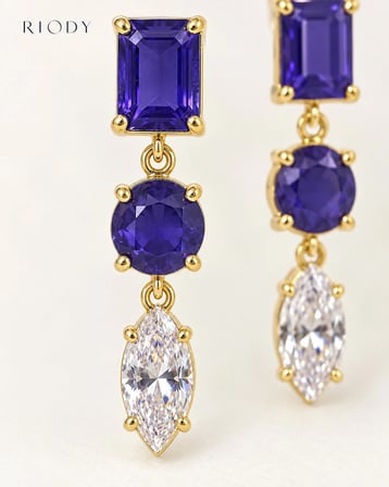 RiODY Éclat Violette Gold Kaplama Mor ve Şeffaf Zirkon Taşlı Özel Lazer Kesim Kadın Küpe