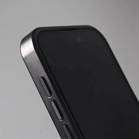 iPhone 15 Pro Uyumlu Titanyum Siyah Karbon Fiber MagSafe Özellikli Kılıf
