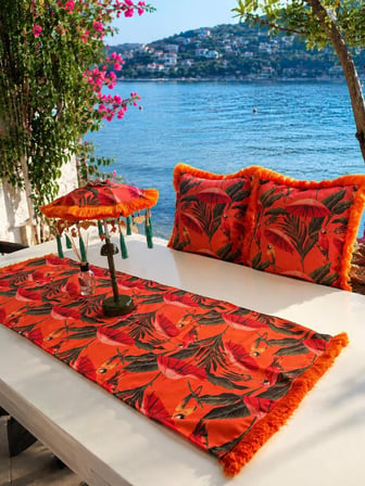 Missidea Tropikal Desenli Aydınlatmalı El Yapımı Dekoratif Bali Şemsiye Seti (LED'li Şemsiye + 2 Adet Kırlent + Runner)