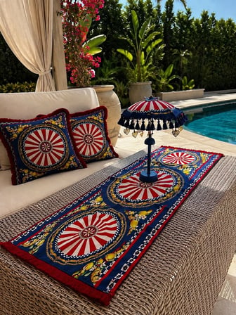 Missidea Çarkıfelek Desenli Aydınlatmalı El Yapımı Dekoratif Bali Şemsiye Seti (LED'li Şemsiye + 2 Adet Kırlent + Runner)
