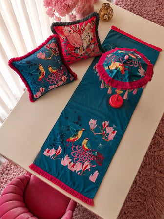 Missidea Vibrant Nature Desenli Aydınlatmalı El Yapımı Dekoratif Bali Şemsiye Seti (LED'li Şemsiye + 2 Adet Kırlent + Runner)