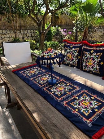 Missidea Majolica Desenli Dekoratif Set Mavi LED'li Bali Şemsiye 2 Adet Kırlent Runner