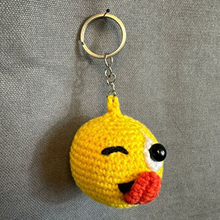 Uretti - Tuğba 9352 0689 El Yapımı Örgü Dil Çıkaran Emoji Model Anahtarlık