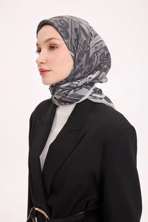 Dört Mevsim Antik Motif Viskon Velora Eşarp 6419