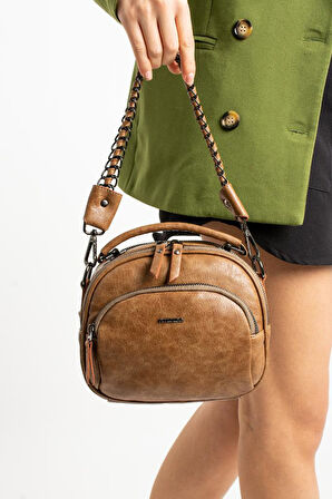 Kadın Postacı Çanta 20*20 Cm Çapraz Askılı Omuz Çantası Suni Deri Mega Çanta Zincir Detaylı