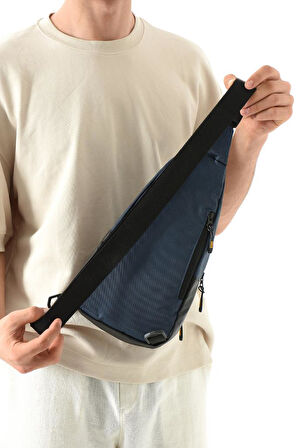 Body Bag Çanta Sırt Çantası Erkek Göğüs Çantası Fonksiyonel Kullanım BadyBag 27*15 Cm Paraşüt Kumaş