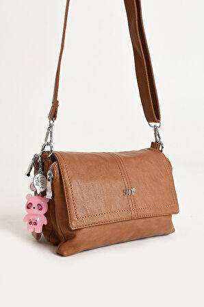 Y.S.Deri Kadın Postacı Çanta 28*18 Cm Vegan Deri Işıklı Aksesuar Charm Çapraz Askılı Omuz Çantası 