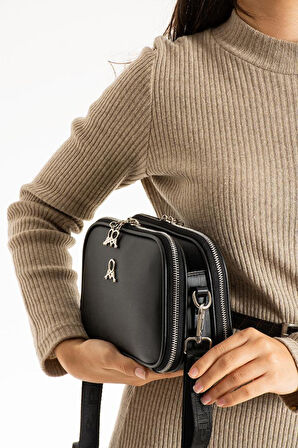 Çapraz Askılı Kadın Omuz Çantası 25*15 Cm Vegan Deri Mega Bag Postacı Çanta Suni Deri 