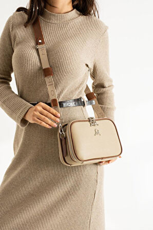 Çapraz Askılı Kadın Omuz Çantası 25*15 Cm Vegan Deri Mega Bag Postacı Çanta Suni Deri 