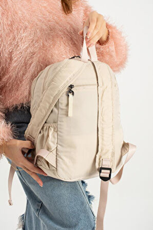 Kadın Sırt Çantası Ultra Hafif Poliamid Kumaş Su Geçirmez Çok Cepli Günlük Sırt Çantası 35*25 Cm 