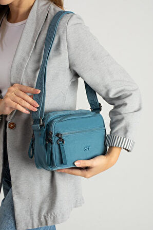 Kadın Postacı Çanta 24*16 Cm Hafif Poliamid Su İtici Yumuşak Kumaş Çapraz Askılı Omuz Çantası