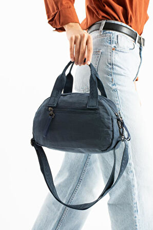 Kadın Omuz Çantası Elde Tutmalı Çapraz Askılı Postacı Kadın Çantası 20*27 Cm Astarlı Hafif Kumaş 