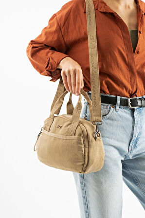 Kadın Omuz Çantası Elde Tutmalı Çapraz Askılı Postacı Kadın Çantası 20*27 Cm Astarlı Hafif Kumaş 